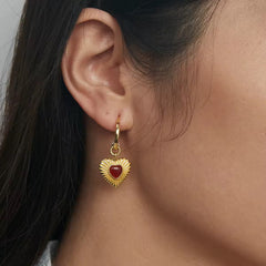 Set collar y aretes de corazon de ágata