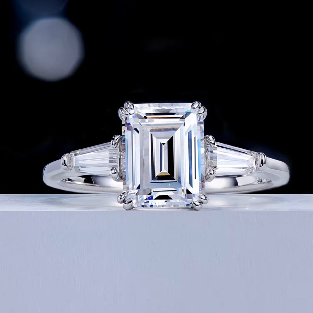 Skyline ring