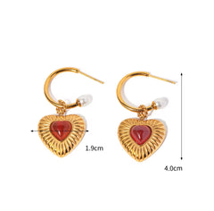 Set collar y aretes de corazon de ágata