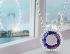 Collar de aro Swarovski color verde azulado tornasol