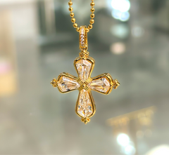 Collar de Cruz de Cristales