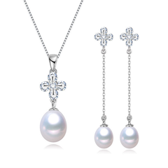 Set de Perlas con colgantes de trébol