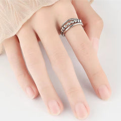 Anillo de bolitas anti-estrés plateado