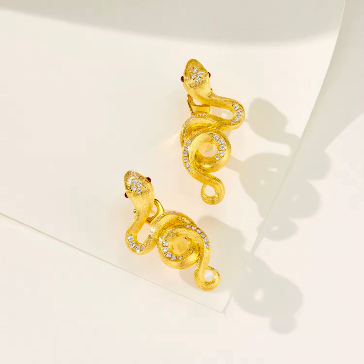 Aretes Snake