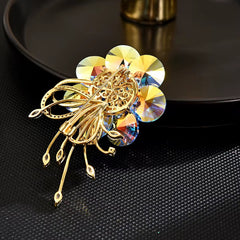 Broche de Flor con cristales tornasol