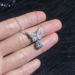 Collar Mariposa de Moissanita