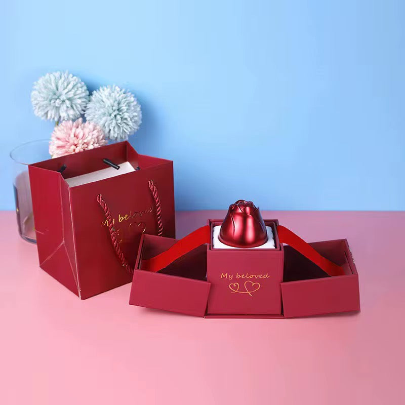 Caja con Rosita para Anillo y Collar