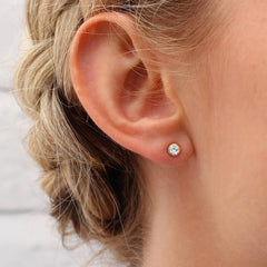 Swarovski round studs - gold 