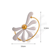 Earcuff de margarita - un lado