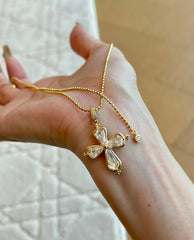Collar de Cruz de Cristales