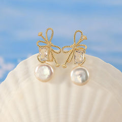 Bow with Pearl 