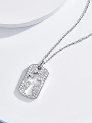 Collar de Silueta de Cruz