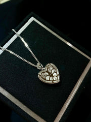 Collar de Corazón Acolchado