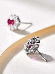 Aretes de rubí cultivado