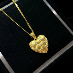 Collar de Corazón Acolchado
