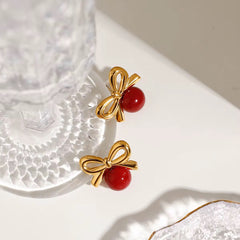 Aretes de lazo rojo